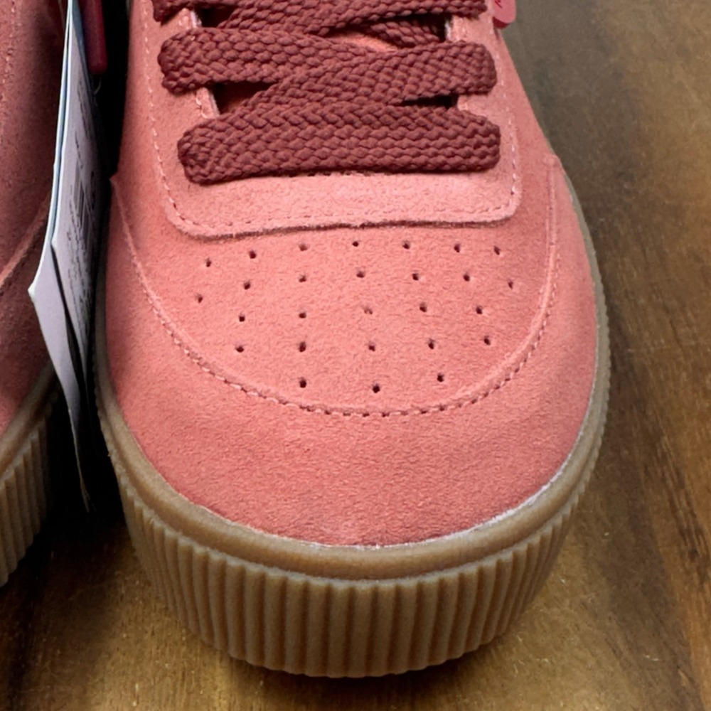 New NWT Womens Reef Lay Day Seas Red Suede Casual Gum Sneakers Shoes Size 9 M - Picture 11 of 12